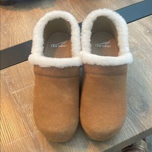 NEVER WORN. Brand new condition. Size 8 (38) Brown Suede Clogs with Cream Fur